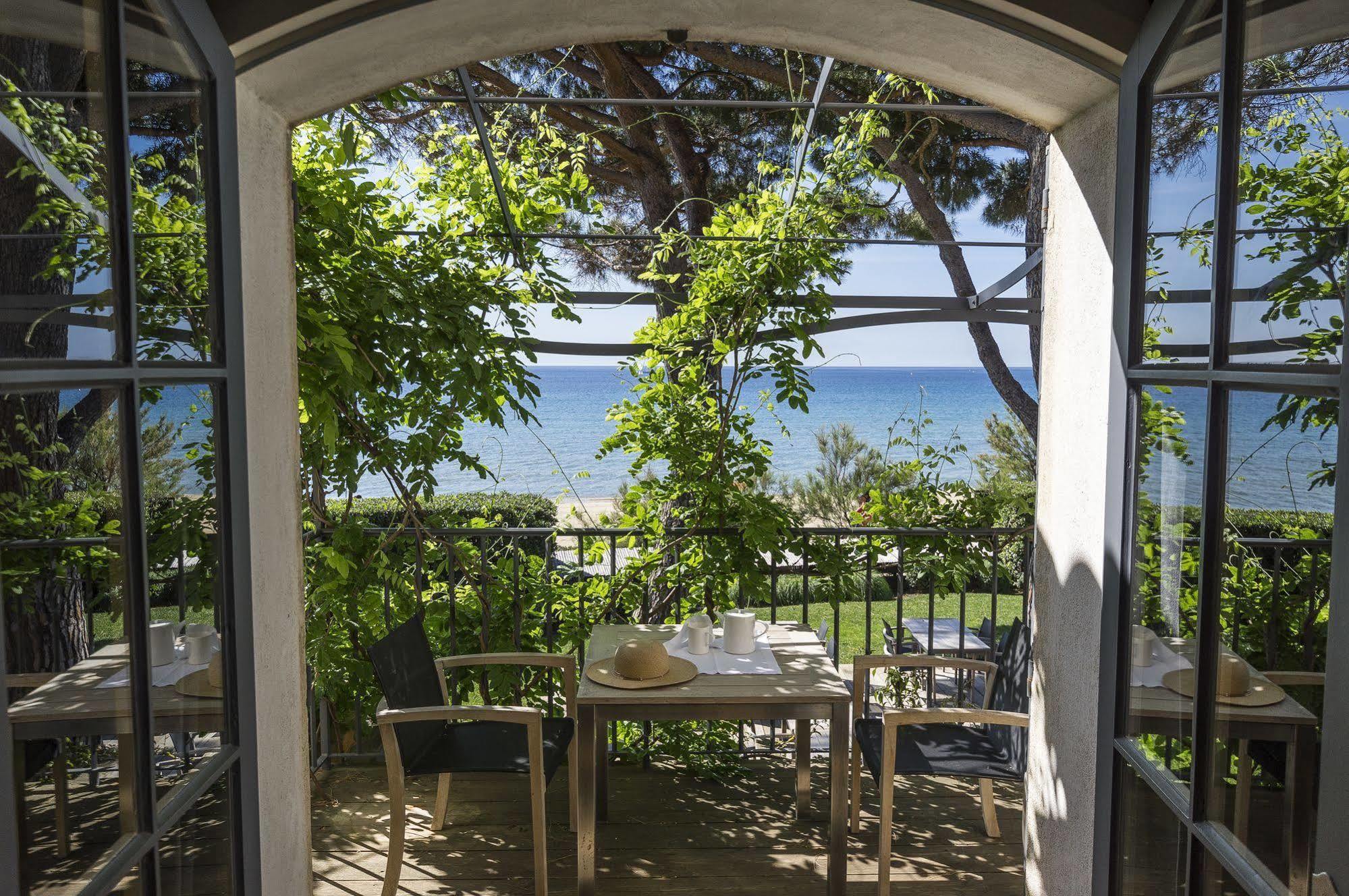 Chateau De Sable Hostal Cavalaire-sur-Mer Exterior foto